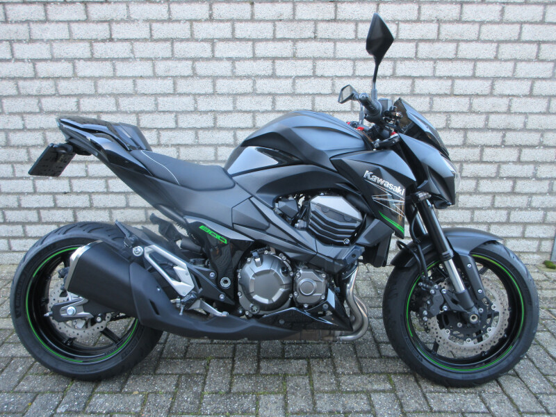 KAWASAKI Z800