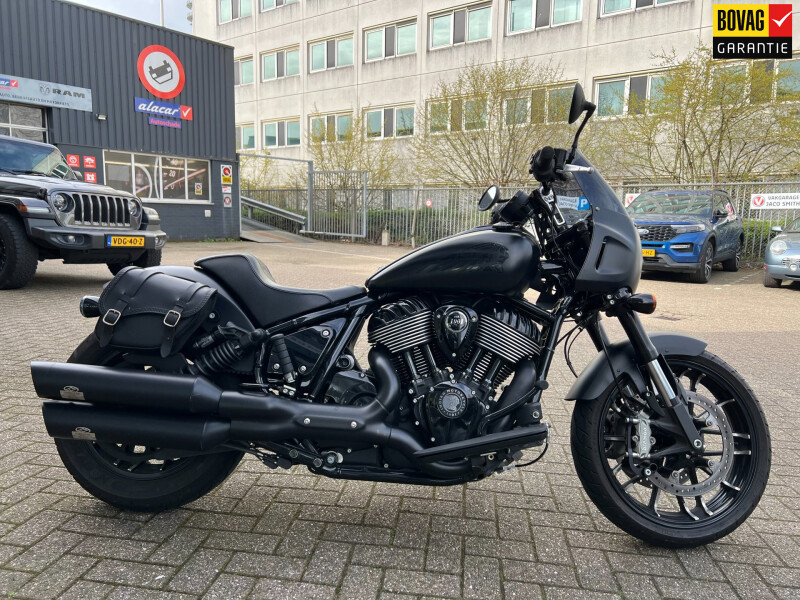 Indian Tour 116 Sport Chief Dark Horse Black Smoke