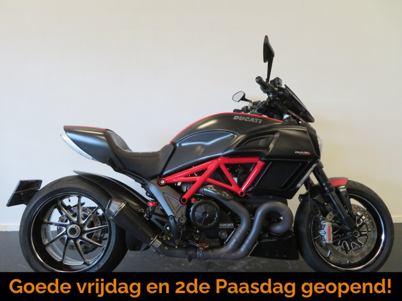 DUCATI DIAVEL CARBON ABS CRUISER SPORTDEMP