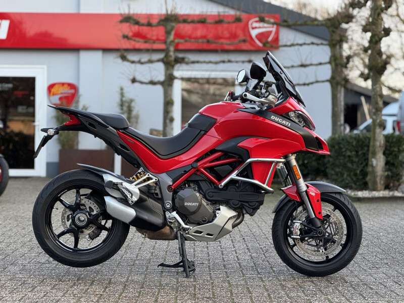 Ducati Multistrada 1200S Rood