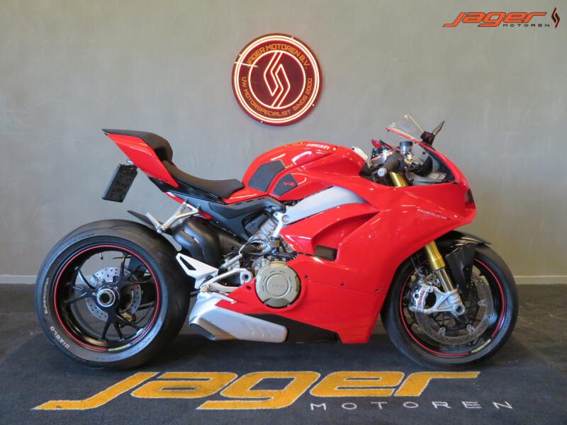 DUCATI PANIGALE V4S BLOEDMOOI! HISTORIE