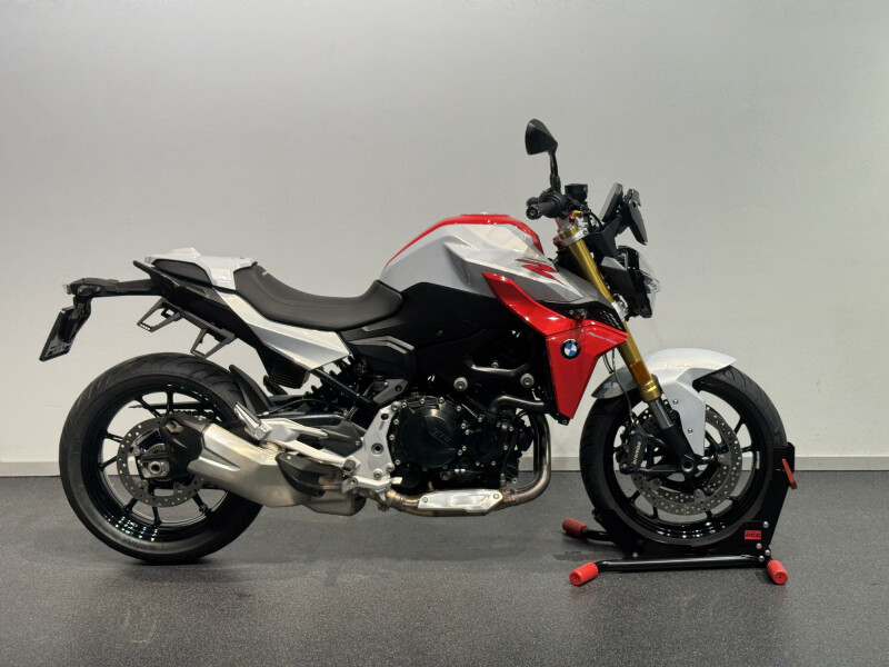 BMW F 900 R