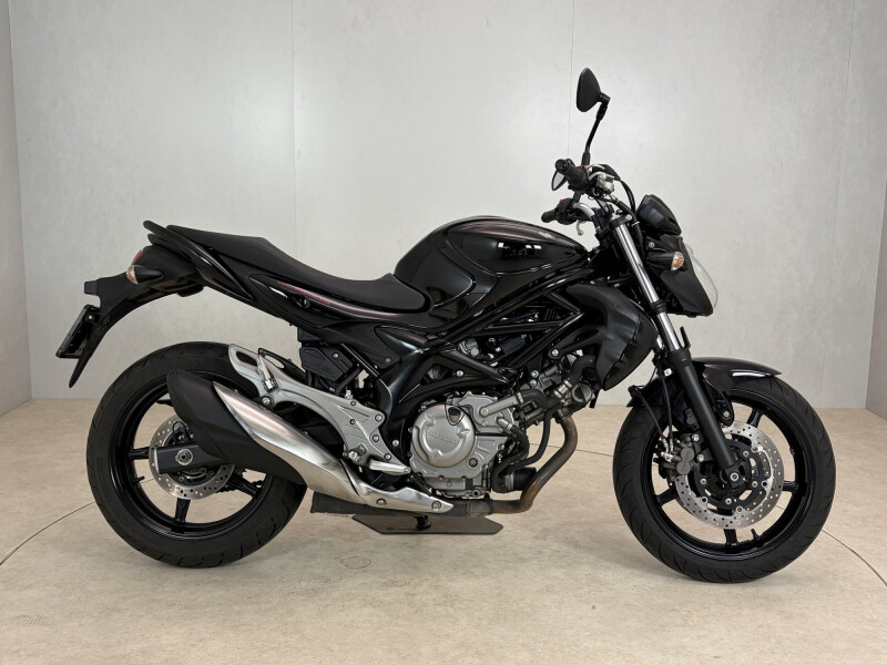 Suzuki SFV 650 ABS GLADIUS