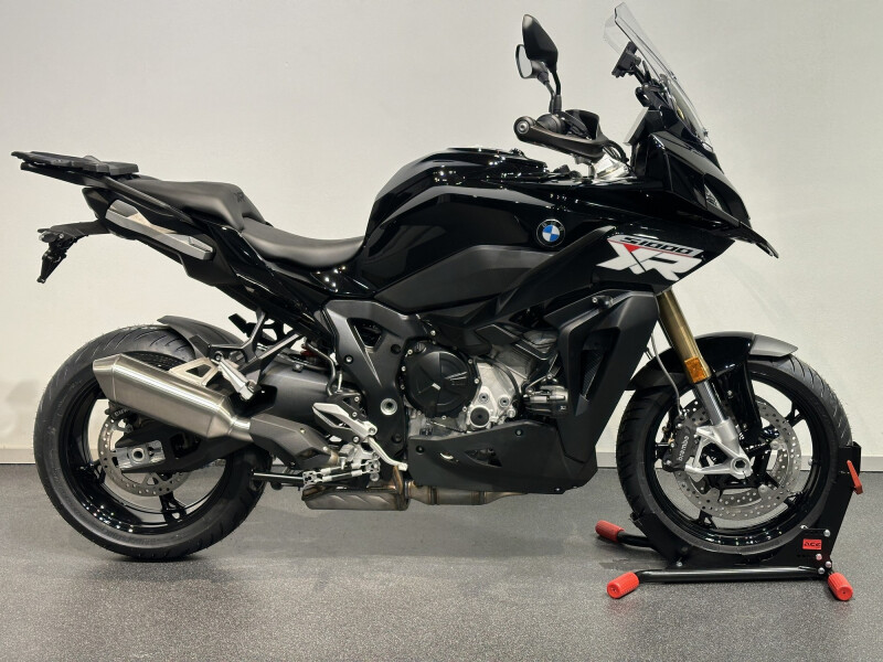 BMW S 1000 XR model E/P