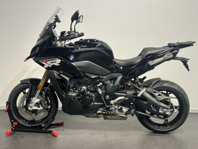 BMW S 1000 XR model E/P