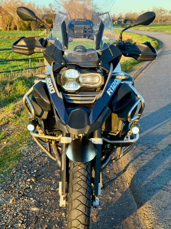 BMW GSA1200 LC full options izgs