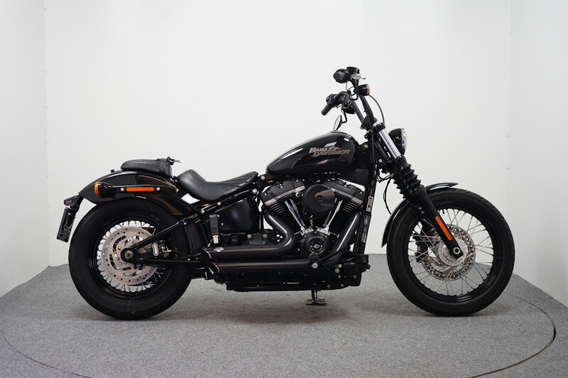 Harley-Davidson STREET BOB FXDB