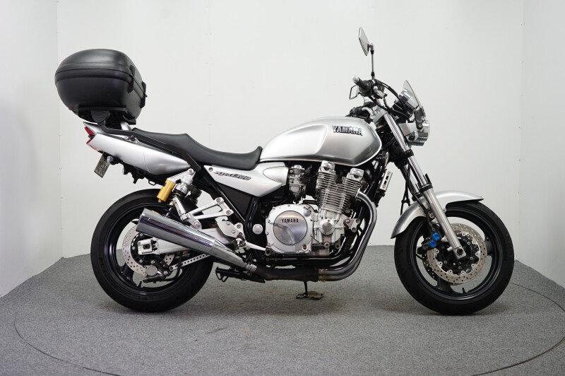 Yamaha XJR 1300