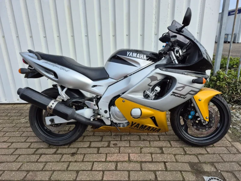 Yamaha YZF600 Thundercat, sportieve toermotor
