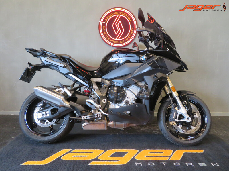 BMW S 1000 XR TRIPLE BLACK HISTORIE!