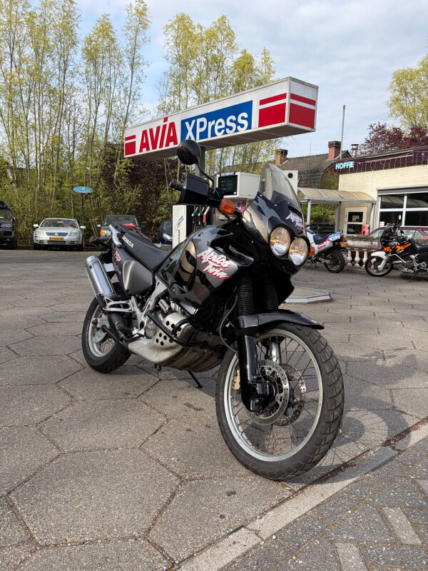 Honda All-Road XRV 750 Africa Twin RD07