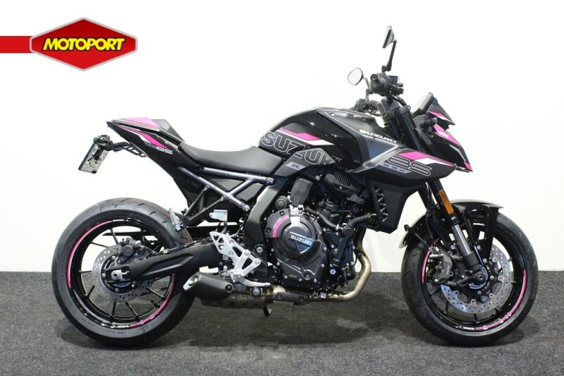 Suzuki GSX-8S