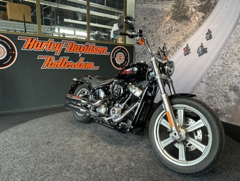 Harley-Davidson FXST SOFTAIL STANDARD