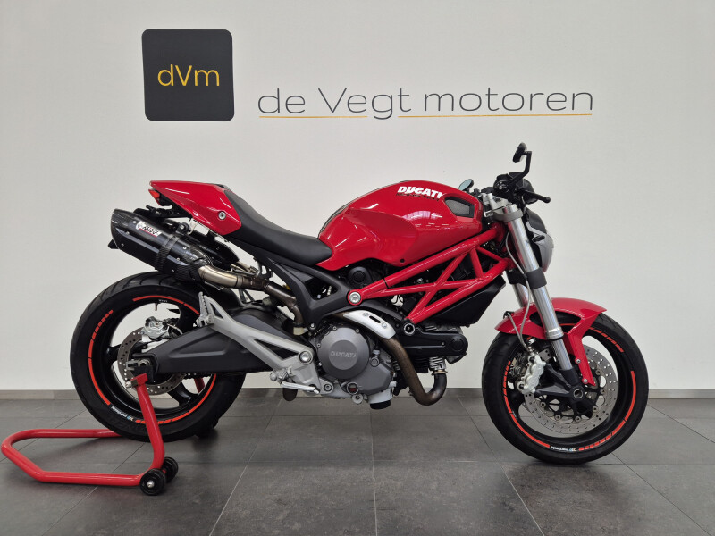 Ducati Monster 696 Monster696 MIVV Lage KM DESMO Gehad.