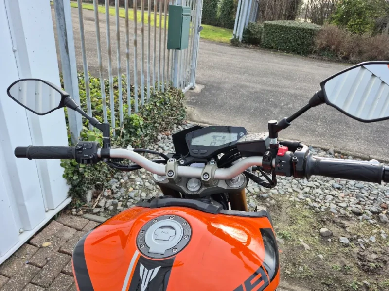 Yamaha MT-09 stoere naked bike - € 5.750 - foto 2