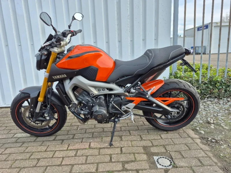 Yamaha MT-09 stoere naked bike - € 5.750 - foto 4