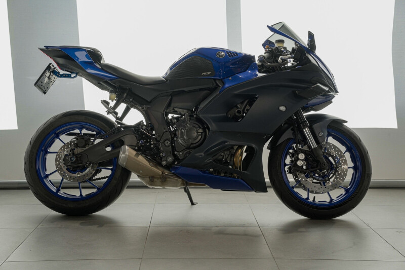 Yamaha YZF R7