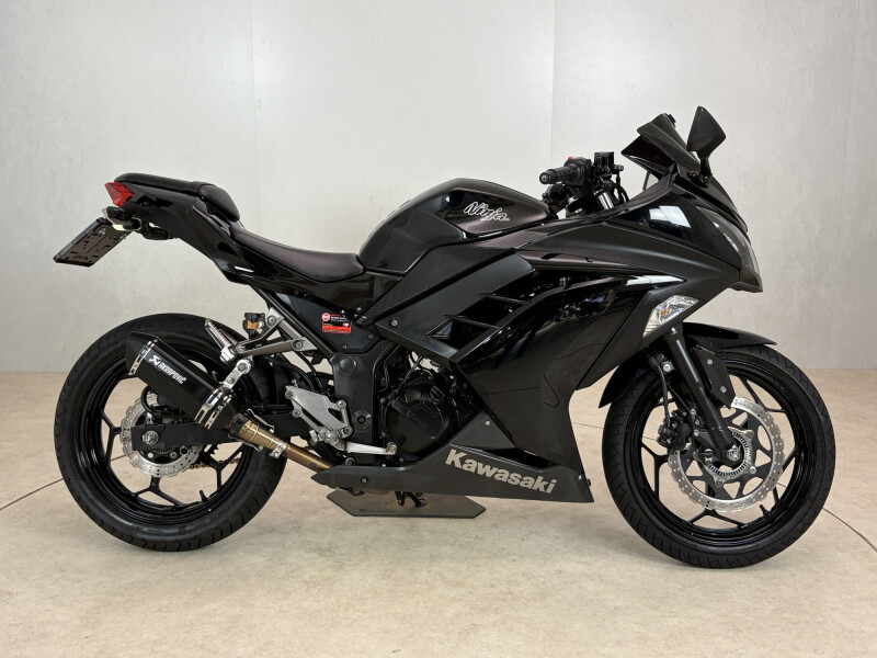 Kawasaki NINJA 300 ABS