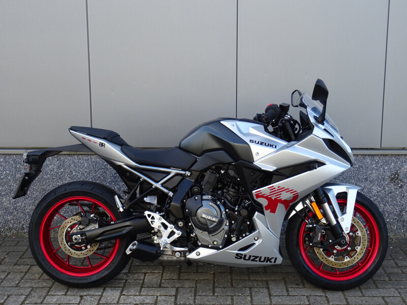 SUZUKI GSX 8 R ABS