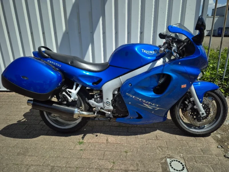 Triumph Sprint ST955i uit 2005, zeer nette sportieve toer