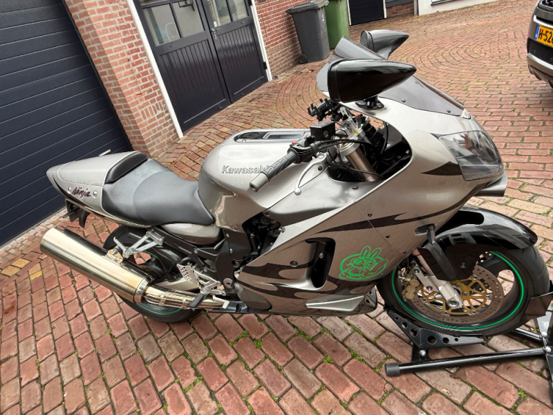 Kawasaki ZX12R