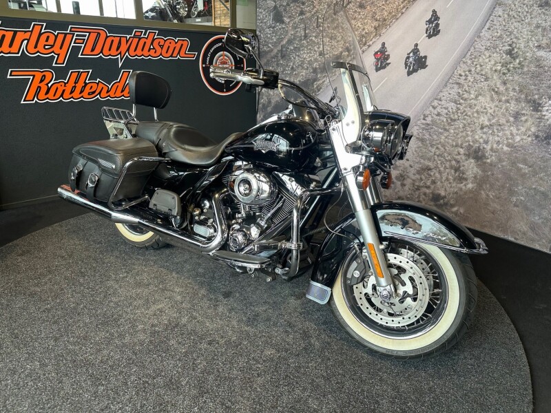 Harley-Davidson FLHRC Road King Classic