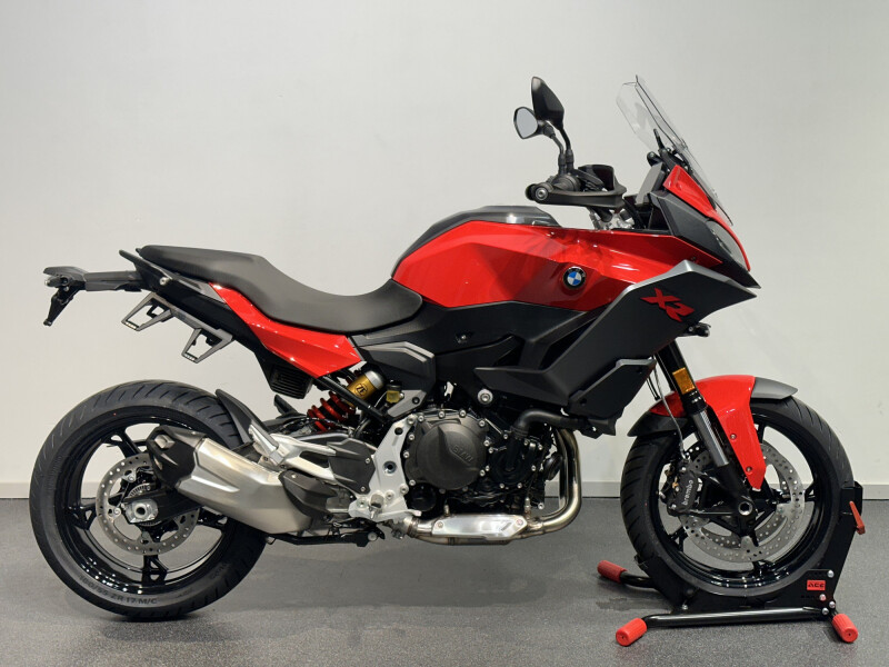 BMW F 900 XR