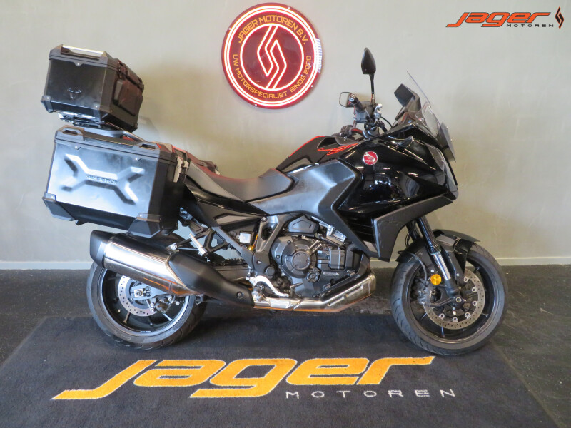 HONDA NT 1100 DCT ZEER FRAAI! KOFFERS