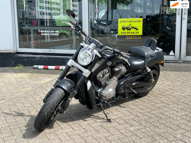 Harley Davidson Chopper VRSCF V-Rod Muscle