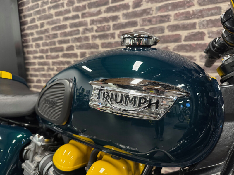 Triumph THRUXTON 900 CHOPPER - € 4.950 - foto 3