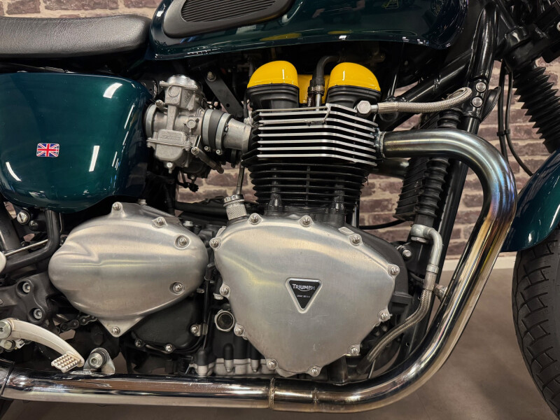 Triumph THRUXTON 900 CHOPPER - € 4.950 - foto 6