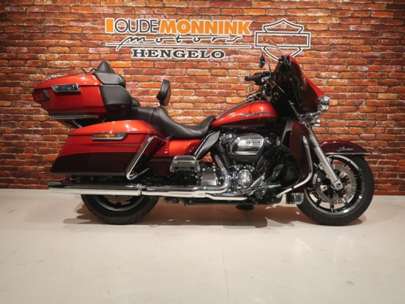 Harley-Davidson FLHTK Electra Limited 114