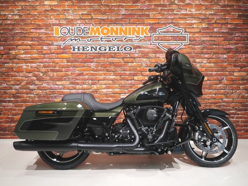 Harley-Davidson FLHX Street Glide 117