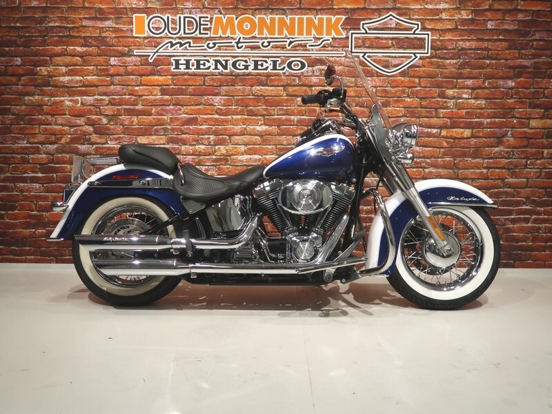 Harley-Davidson FLSTN Softail de Luxe 1450