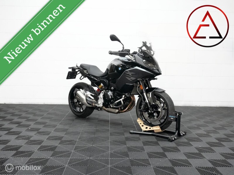BMW F 900 XR A2