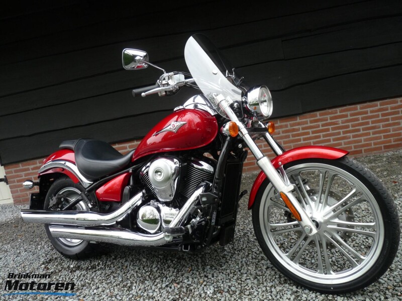Kawasaki VN 900 Custom