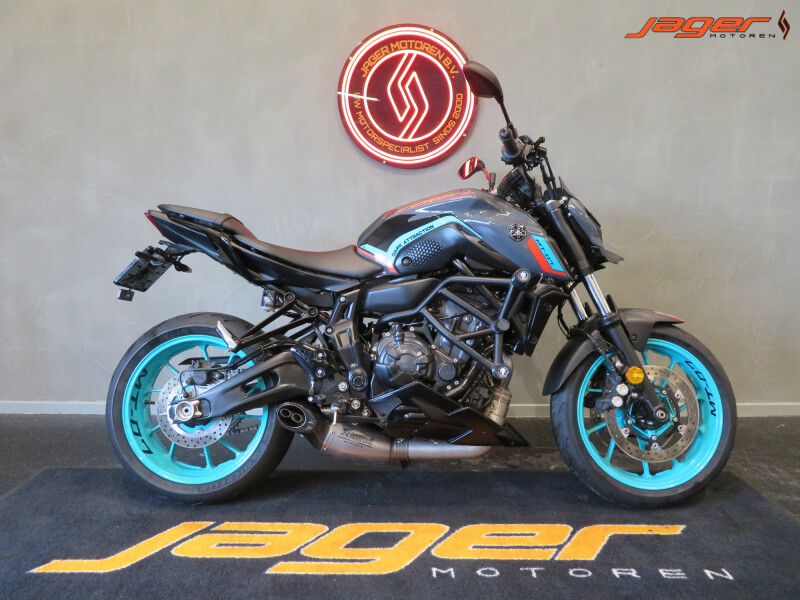 YAMAHA MT 07 MT07 ABS AKRA SUPERSTRAK!