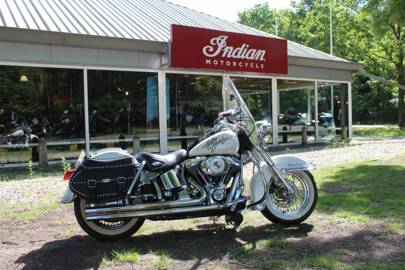 Harley-Davidson Heritage Softail  FLSTCI Heritage softail classic