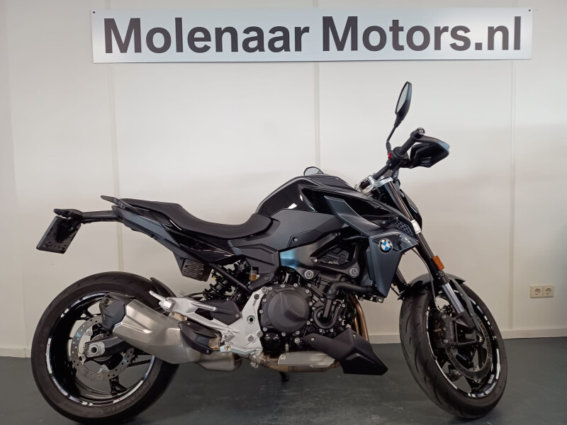 BMW F900 R