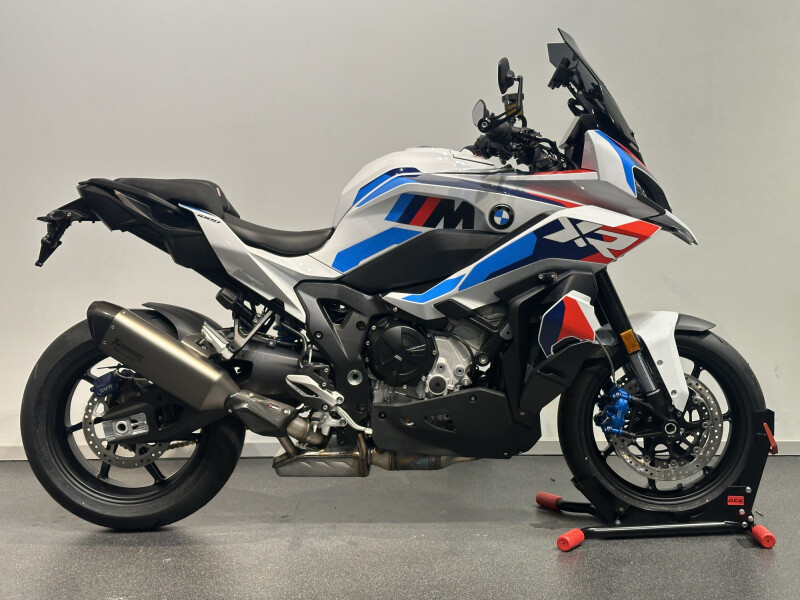 BMW M 1000 XR