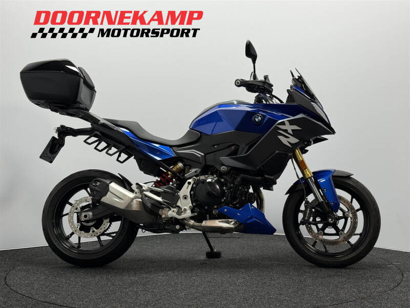 BMW F 900 XR