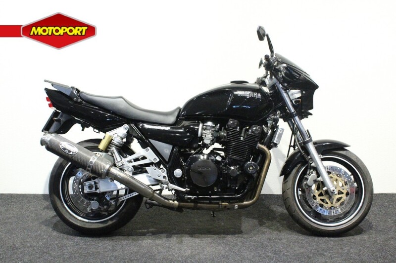 Yamaha XJR 1200