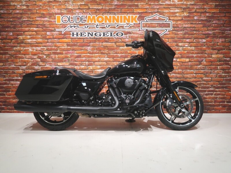 Harley-Davidson FLHX Street Glide 117