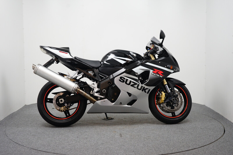 Suzuki GSX-R600 GERESERVEERD YB T/M 19-06 - € 5.299