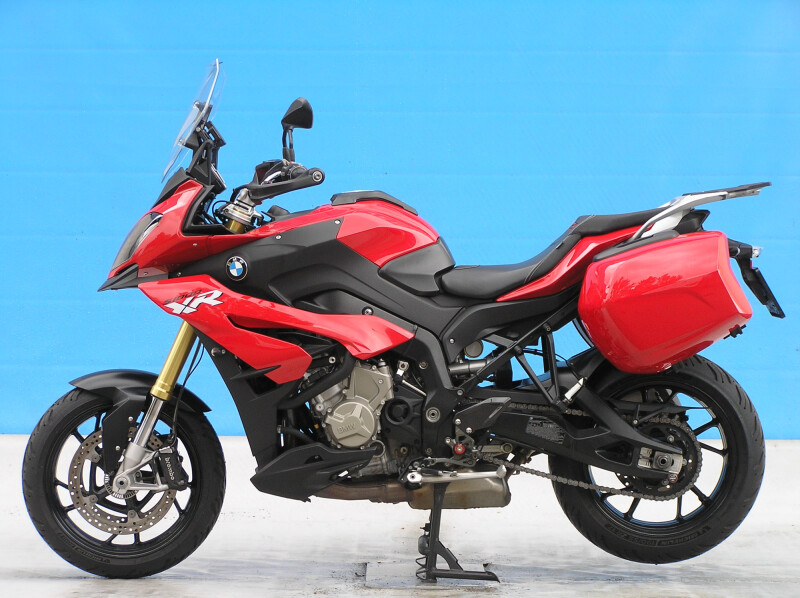 BMW S1000XR