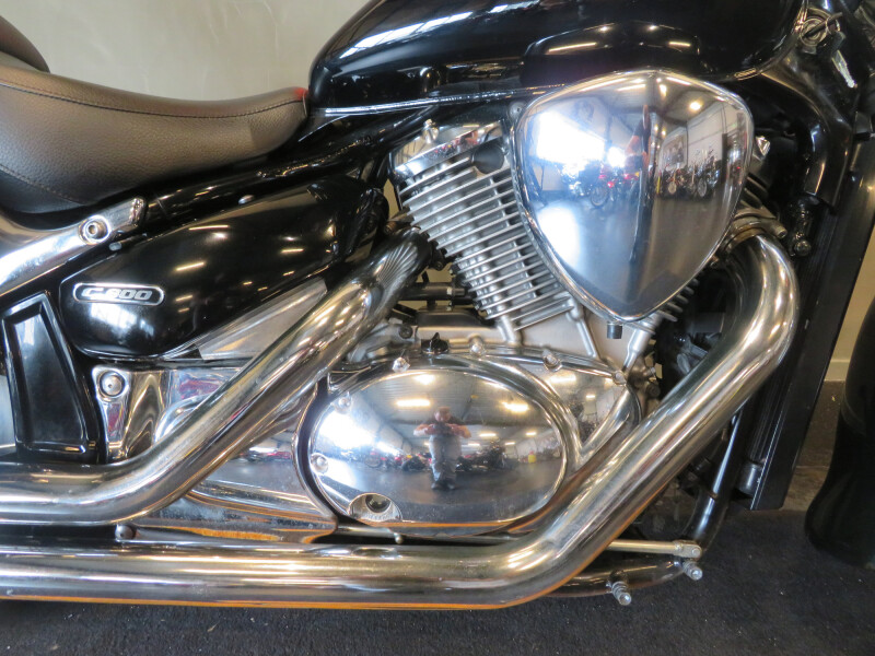 SUZUKI VL 800 VOLUSIA FULL OPTION!!
                            - € 6.450 - foto 7