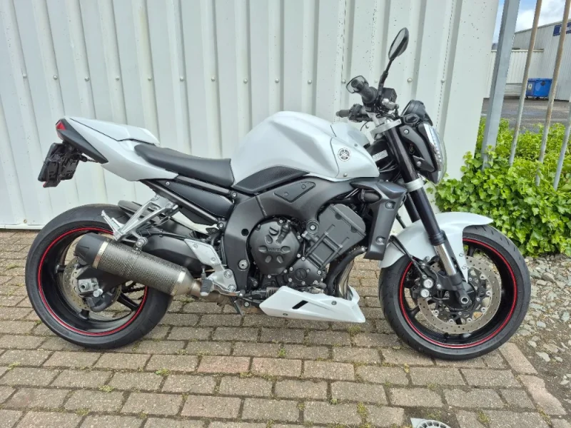 Yamaha FZ1 uit 2009, dikke naked bike