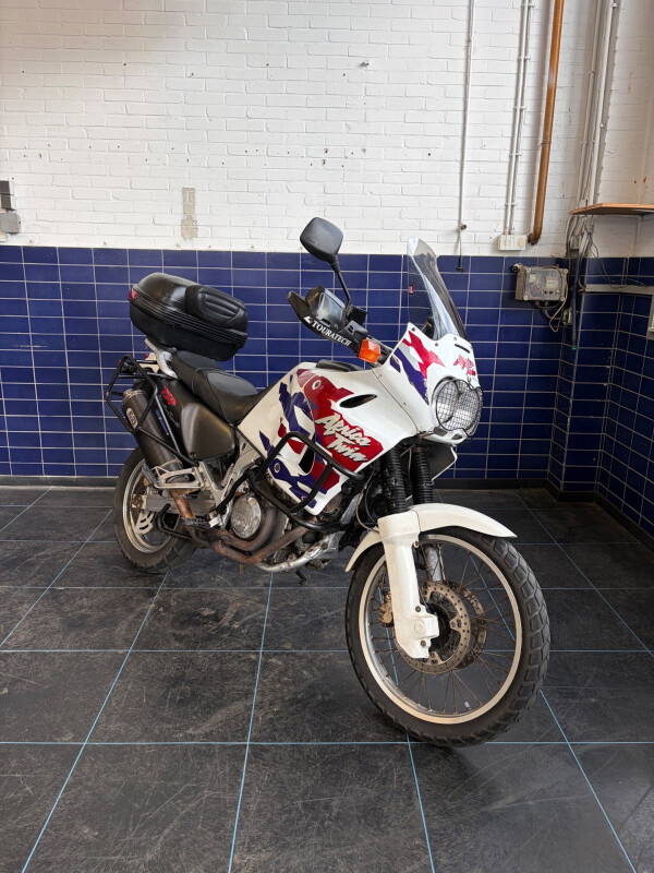 Honda All-Road XRV 750 Africa Twin RD07