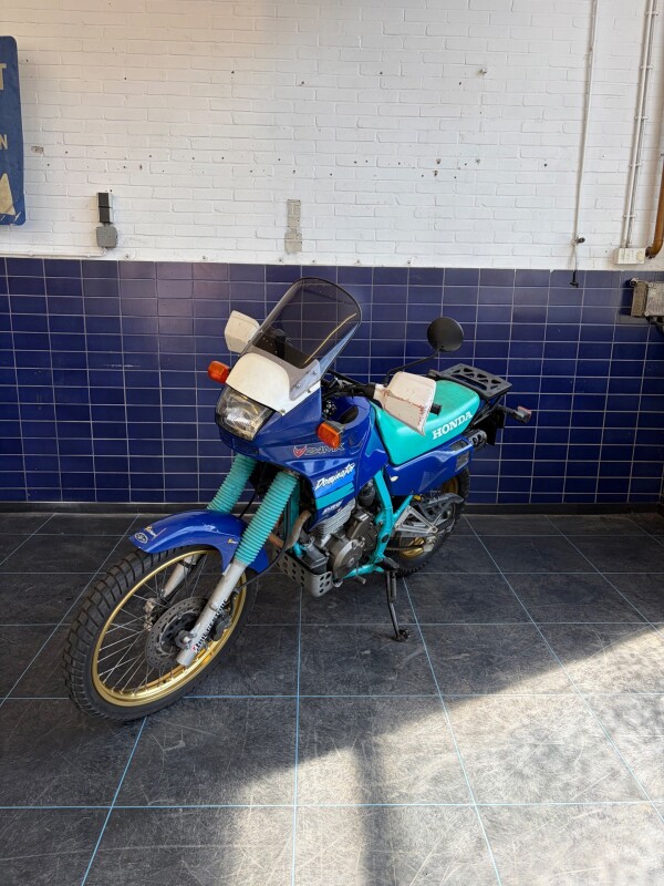 Honda All-Road NX 650 Dominator A2 35KW - € 3.450 - foto 6