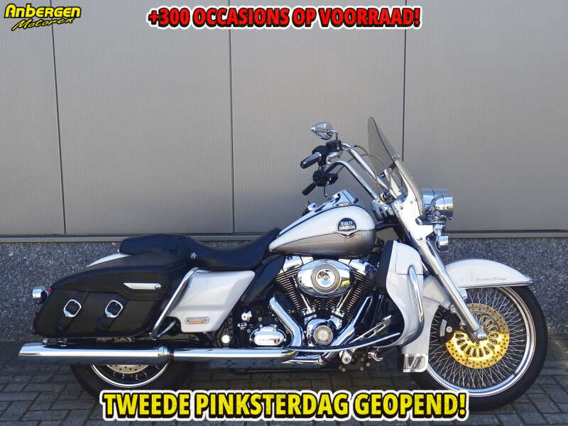 HARLEY DAVIDSON FLHRCI ROADKING